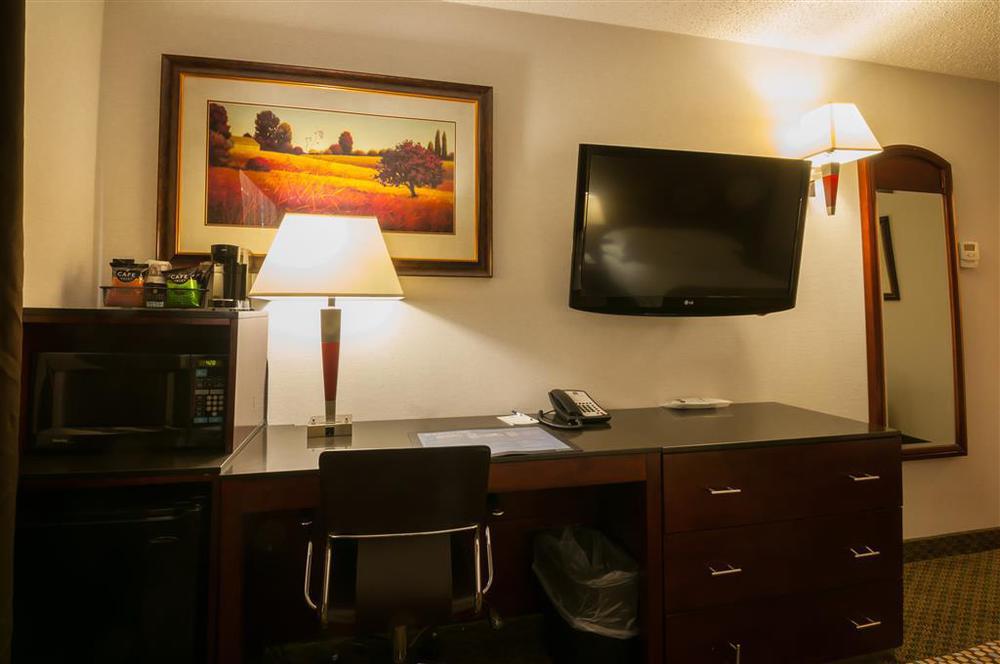 Best Western Airport Inn YYC Quarto foto